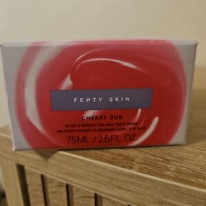 Fenty Skin Cherry Dub Face Mask